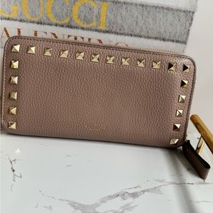 Valentino Nude/Pink Rock Stud Wallet